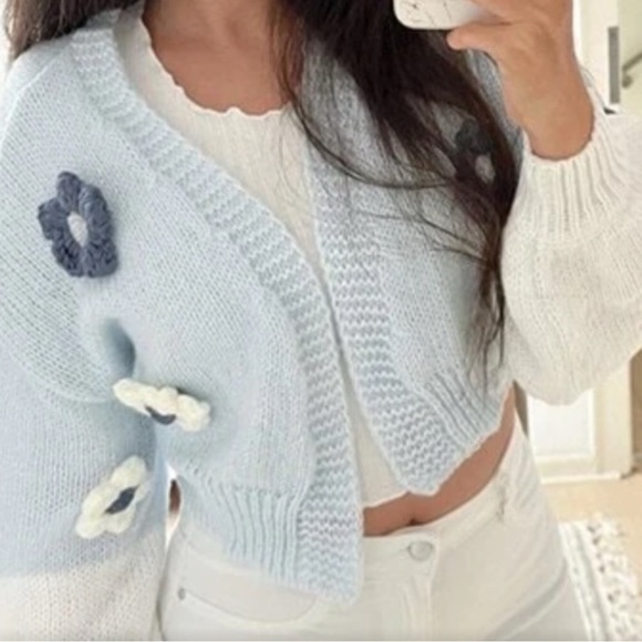 Boho Floral Crochet Open Front Crop Cardigan - Picture 7 of 10
